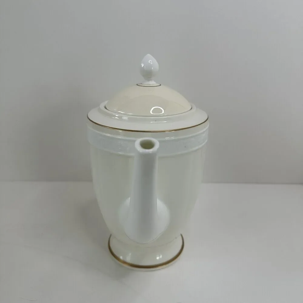 Villeroy & Boch Germany IVOIRE Chateau Collection 4 Cup Coffee Pot Lid NWT